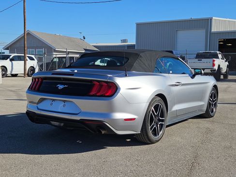 Used 2023 Ford Mustang Premium image 3