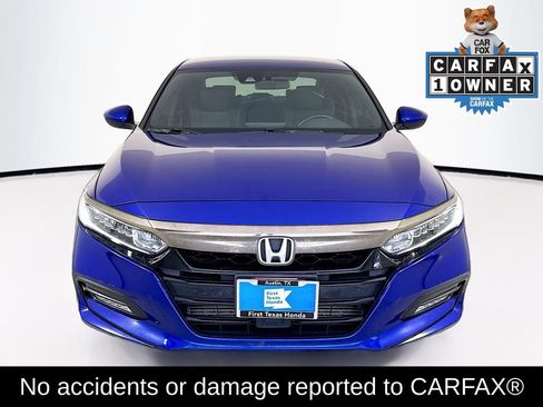 Used 2018 Honda Accord Sport image 2