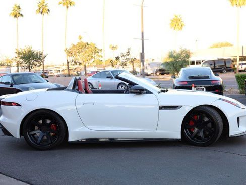 Used 2018 Jaguar F-TYPE Convertible image 12