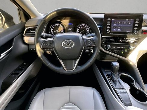 Used 2024 Toyota Camry SE image 7