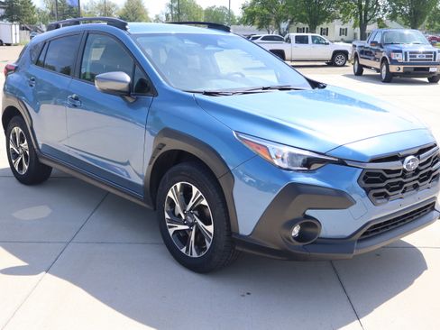 Used 2024 Subaru Crosstrek 2.0i Premium w/ Popular Package #3 AWD/4WD image 4