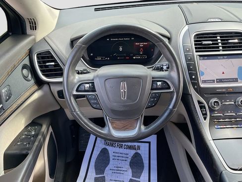 Used 2019 Lincoln Nautilus Reserve FWD image 24