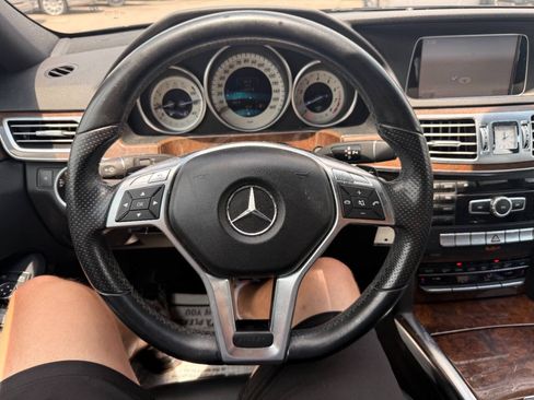 Used 2014 Mercedes-Benz E 350 4MATIC Wagon w/ Premium 1 Package image 43
