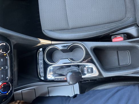 Used 2020 Buick Encore GX Preferred w/ Cold Weather Comfort Package image 26