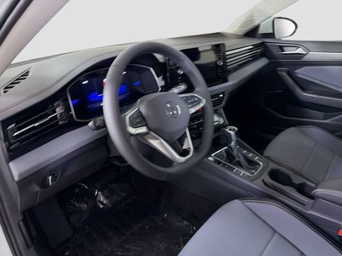 Certified 2026 Volkswagen Jetta SE FWD image 9