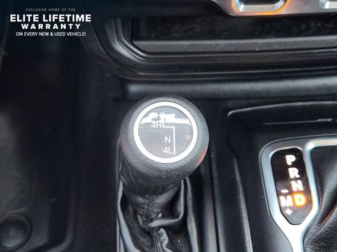Used 2021 Jeep Wrangler Unlimited Sport AWD/4WD image 21