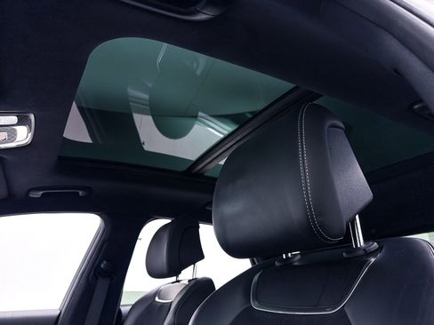 Used 2022 Genesis GV70 3.5T Sport w/ Sport Prestige Package image 3