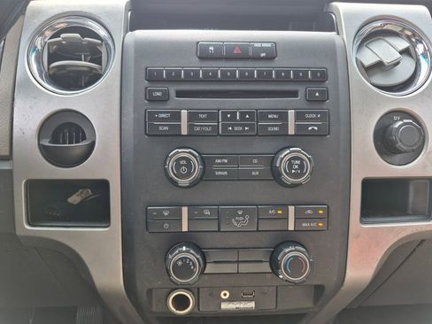 Used 2010 Ford F150 XLT image 13