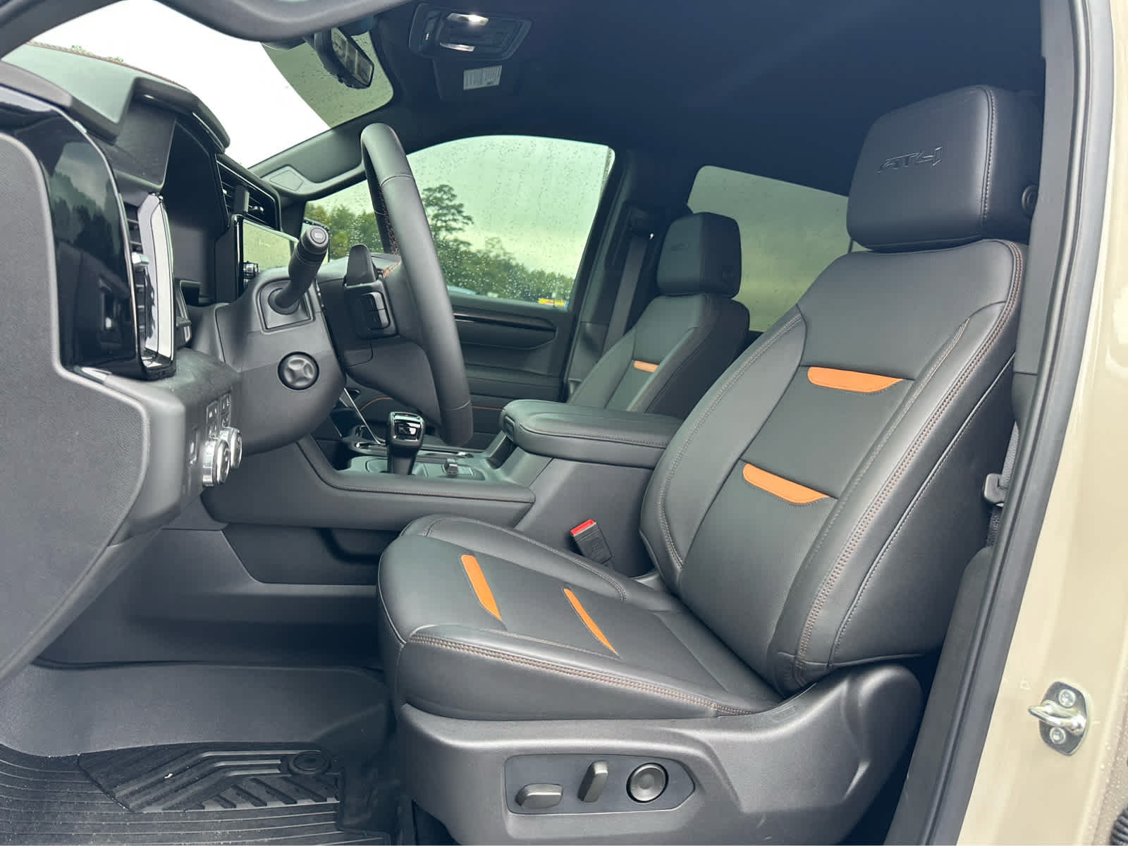 Used 2026 GMC Sierra 1500 AT4 w/ AT4 Premium Package AWD/4WD image 12