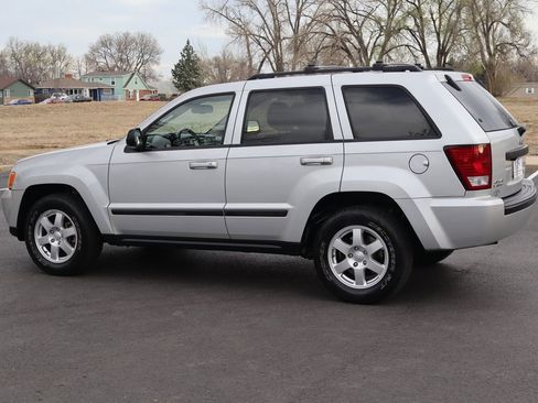 Used 2009 Jeep Grand Cherokee Laredo image 8