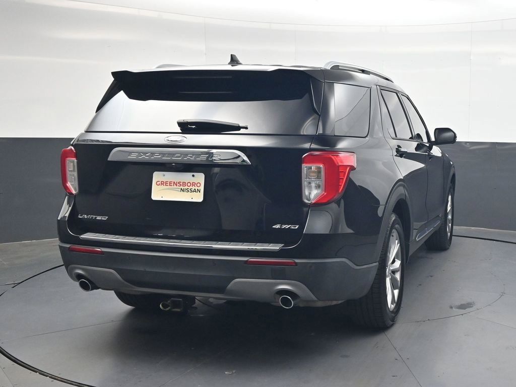 Used 2021 Ford Explorer Limited w/ Equipment Group 301A AWD/4WD image 5
