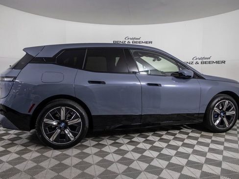 Used 2023 BMW iX xDrive50 w/ Sport Package image 10