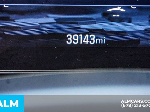 Used 2025 Chevrolet Suburban Z71 AWD/4WD image 60