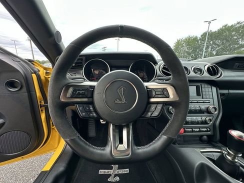 Used 2017 Ford Mustang Shelby GT350 image 19