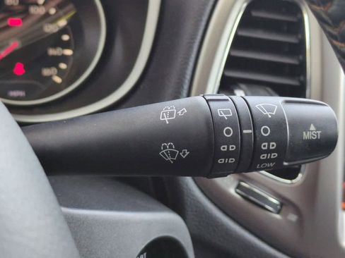 Used 2017 Jeep Compass Latitude w/ Popular Equipment Group image 26