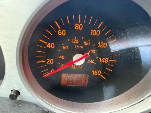 Used 2003 Nissan 350Z Touring RWD image 12