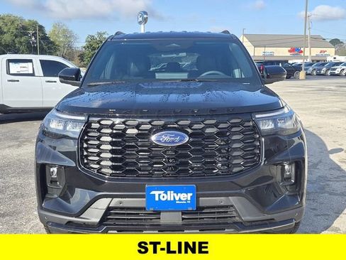 New 2026 Ford Explorer ST-Line image 3