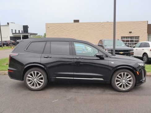 Used 2021 Cadillac XT6 Sport AWD/4WD image 5