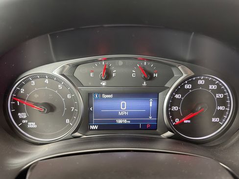 Used 2024 GMC Terrain SLE image 20