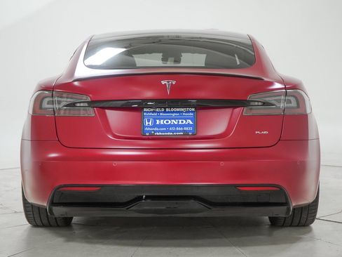 Used 2021 Tesla Model S Plaid image 8