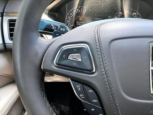 Used 2017 Lincoln MKZ Reserve w/ Climate Package FWD image 20