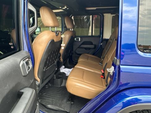 Used 2020 Jeep Wrangler Unlimited Rubicon AWD/4WD image 6
