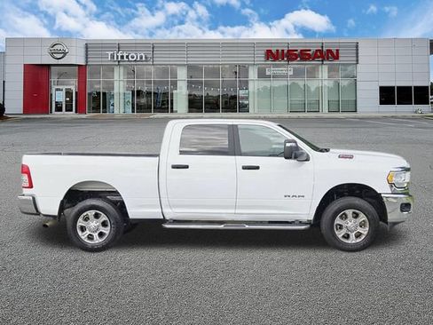 Used 2024 RAM 2500 Big Horn AWD/4WD image 3