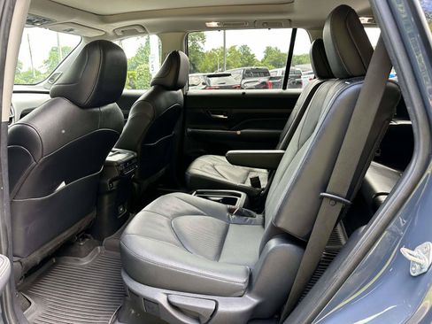 Certified 2024 Toyota Grand Highlander AWD image 14