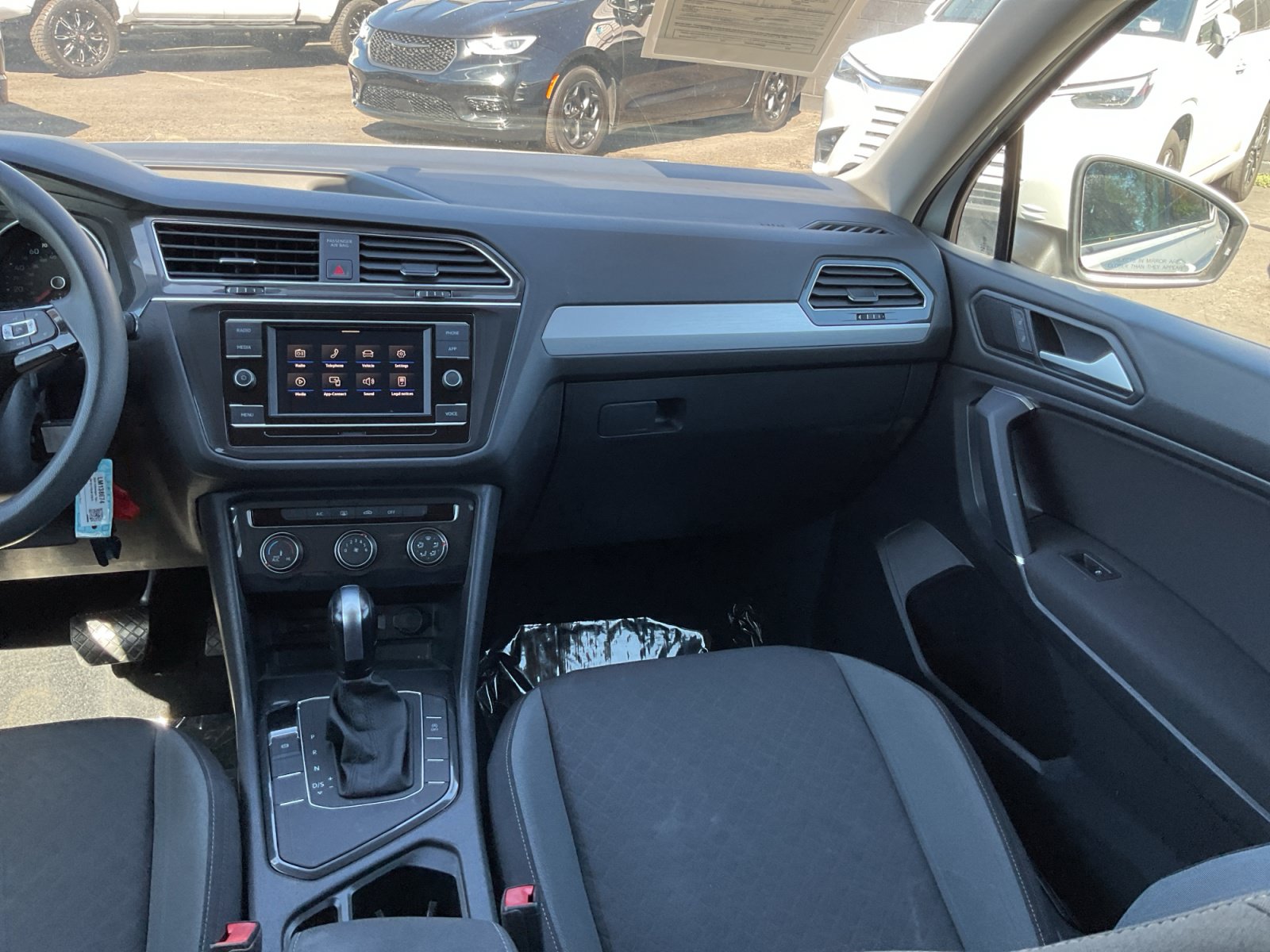 Used 2020 Volkswagen Tiguan S FWD image 16