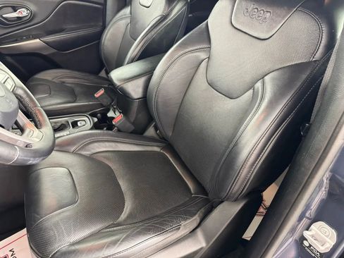 Used 2021 Jeep Cherokee Latitude Lux w/ Comfort/Convenience Group image 31