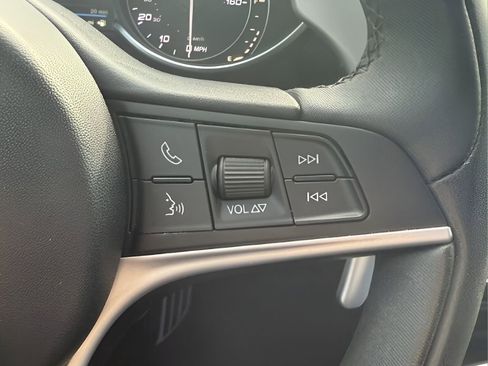 Used 2017 Alfa Romeo Giulia Ti w/ TI 19" Sport Package image 19