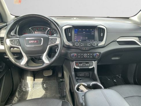 Used 2024 GMC Terrain SLT AWD/4WD image 10