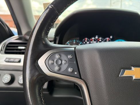 Used 2020 Chevrolet Suburban Premier image 37