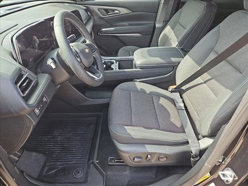 New 2026 Chevrolet Traverse LT w/ Driver Confidence Package image 4