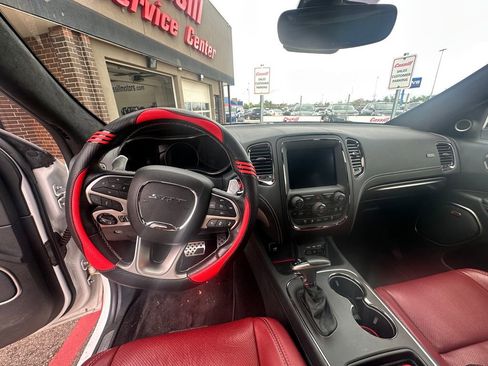 Used 2018 Dodge Durango SRT w/ SRT Interior Appearance Group AWD/4WD image 4