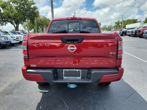Used 2022 Nissan Frontier SV RWD image 8