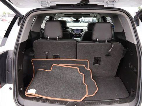 Used 2022 GMC Acadia AT4 AWD/4WD image 7