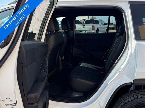 New 2026 Jeep Cherokee Limited image 15