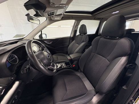 Used 2024 Subaru Forester Premium image 18