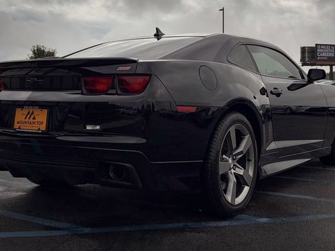 Used 2012 Chevrolet Camaro SS RWD image 31