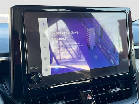 Used 2025 Toyota Corolla LE image 13