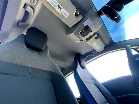 Used 2021 BMW i3 image 13