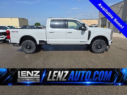 Used 2026 Ford F250 Platinum AWD/4WD image 1