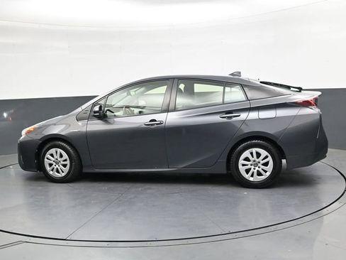Used 2017 Toyota Prius Two image 6