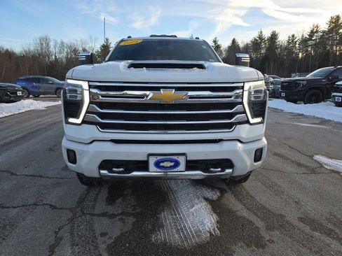 Used 2024 Chevrolet Silverado 3500 High Country image 8