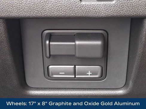 Used 2026 Chevrolet Colorado ZR2 AWD/4WD image 9