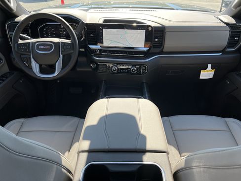 New 2026 GMC Sierra 2500 SLT w/ SLT Premium Package image 28