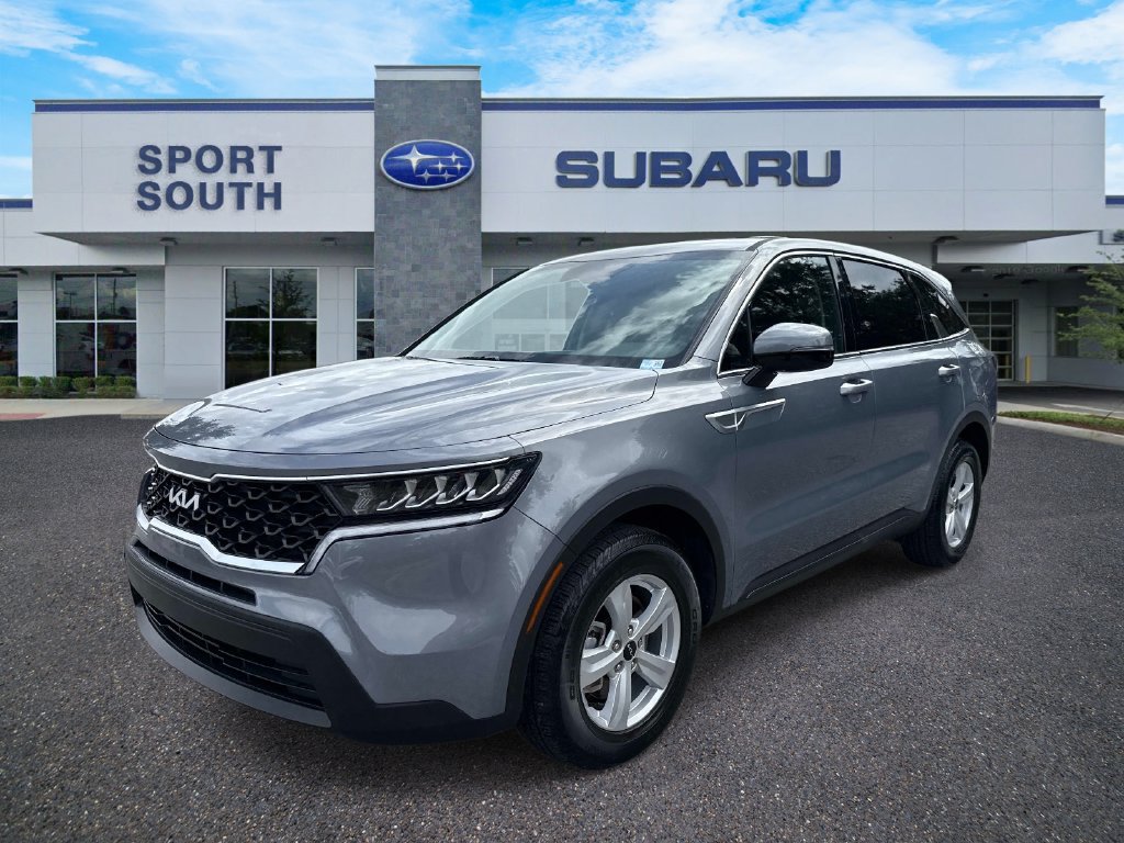 Used 2023 Kia Sorento LX FWD image 8