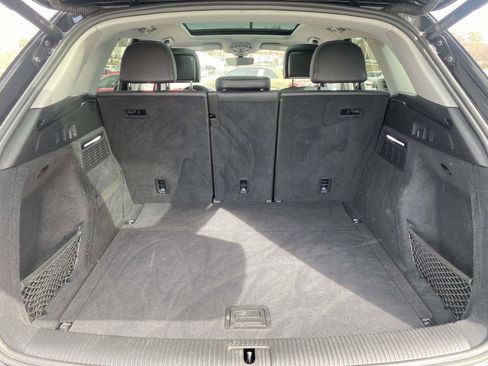 Certified 2023 Audi Q5 2.0T Premium w/ Convenience Package image 10