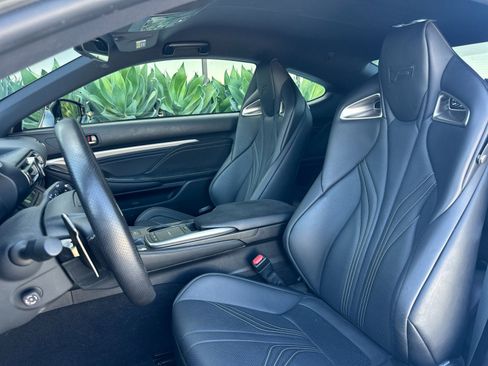 Used 2021 Lexus RC F w/ Carbon Package RWD image 5